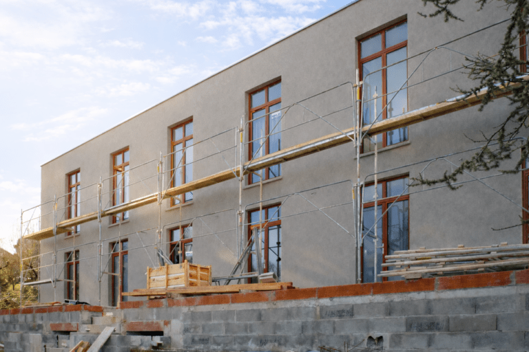 069 Cour carrée - Construction neuve d’une maison individuelle  - Photo 1