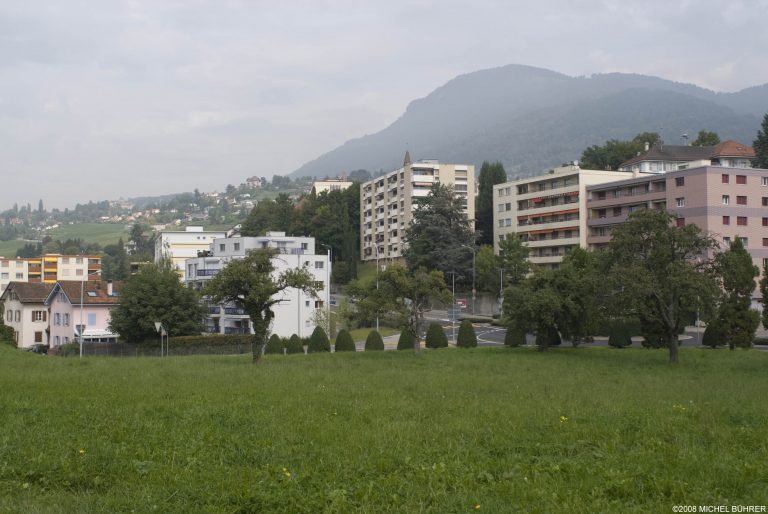 061 Les grands prés - Etude de stratégie urbaine, projet d’aménagement, création de 116 maisons individuelles, 6 commerces et 6 bureaux.  - Photo 2