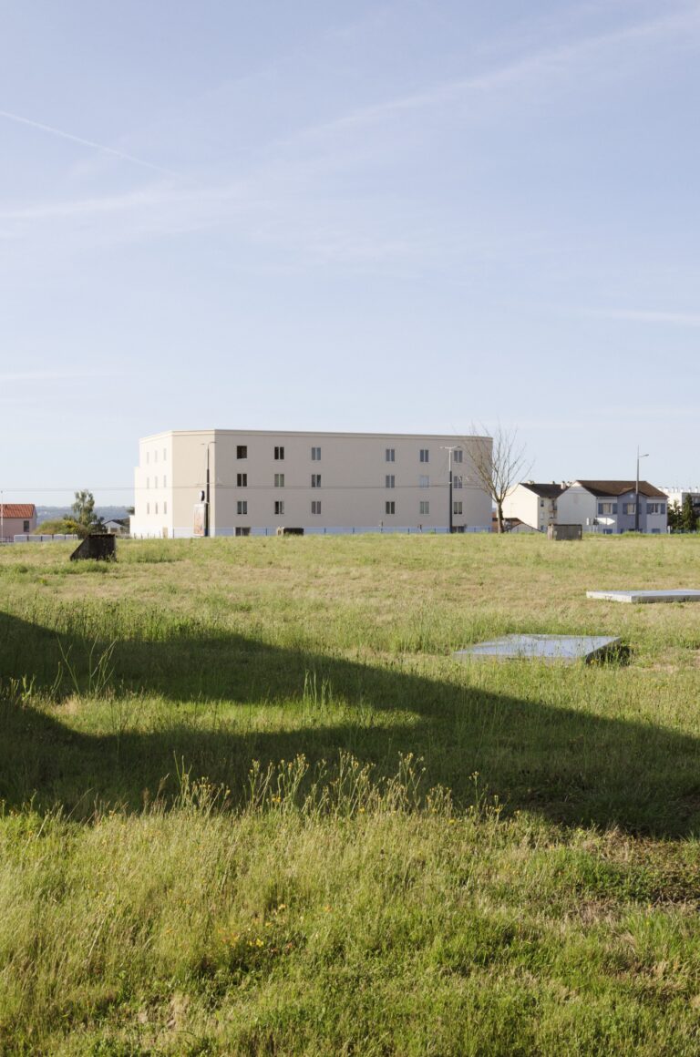 122 Immeuble porcelaine - Construction de 12 logements sociaux - Photo 3