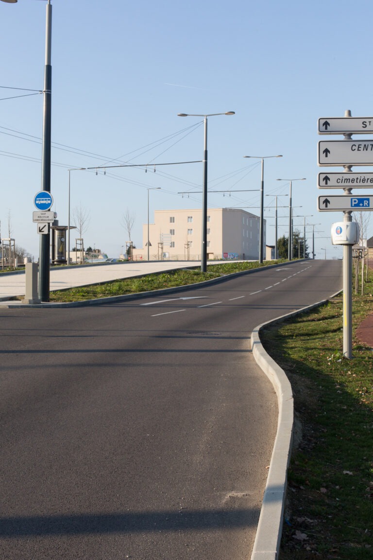 122 Immeuble porcelaine - Construction de 12 logements sociaux - Photo 4