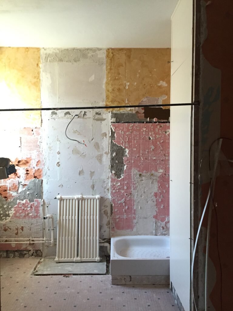 132 Ciel de Royan - Transformation d’un immeuble en deux appartements familiaux et une galerie - Photo 1