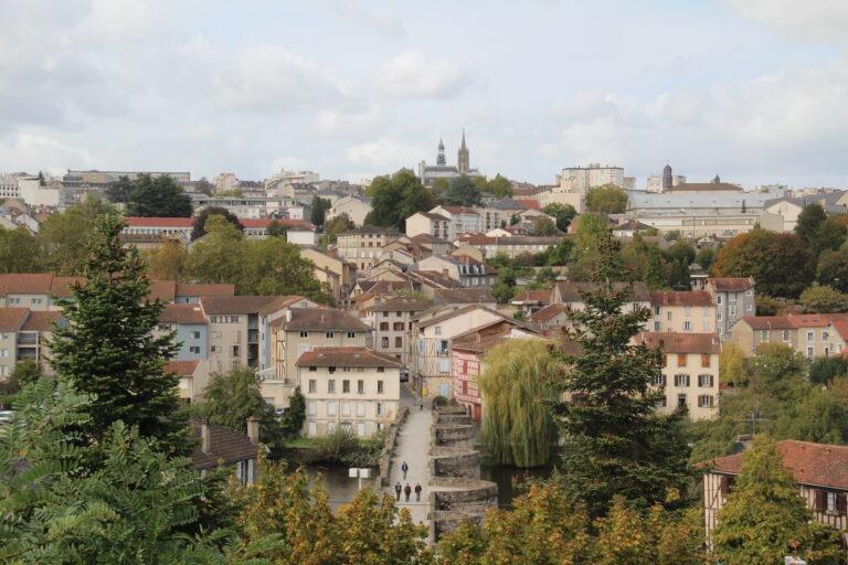 166 Augustoritum 2100 - Etude urbaine – Réactiver la pente habitée - Photo 2