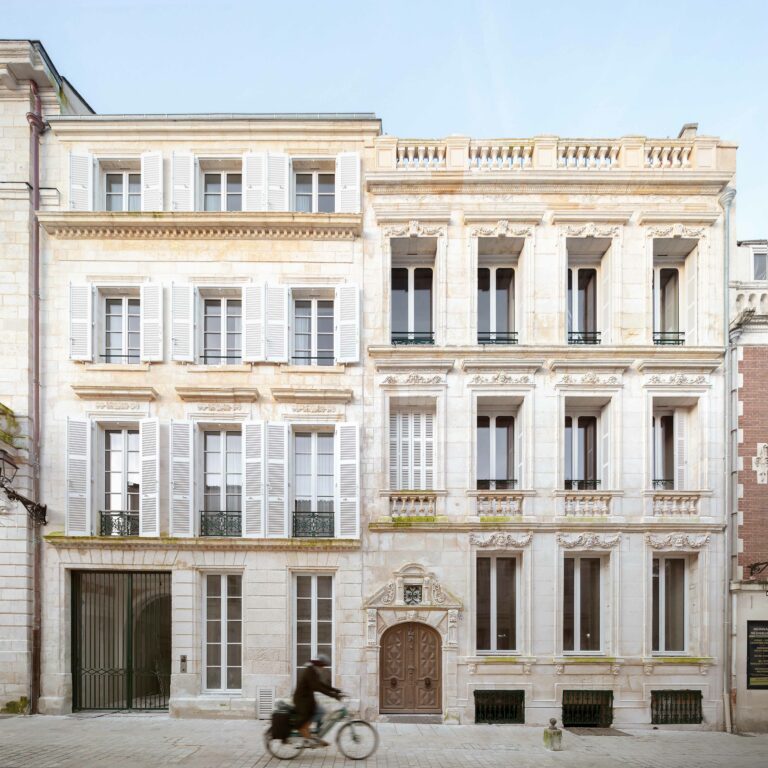 165 Logis Gargoulleau - Transformation d’un immeuble en 11 logements et un plateau commercial nu - Photo 1