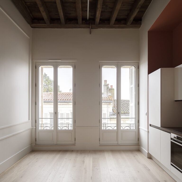 165 Logis Gargoulleau - Transformation d’un immeuble en 11 logements et un plateau commercial nu - Photo 10